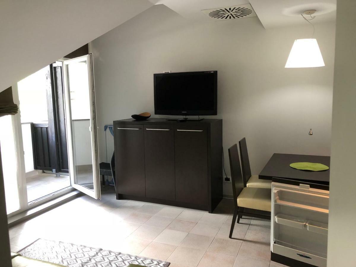 Klass 302 Apartment Kranjska Gora Bagian luar foto